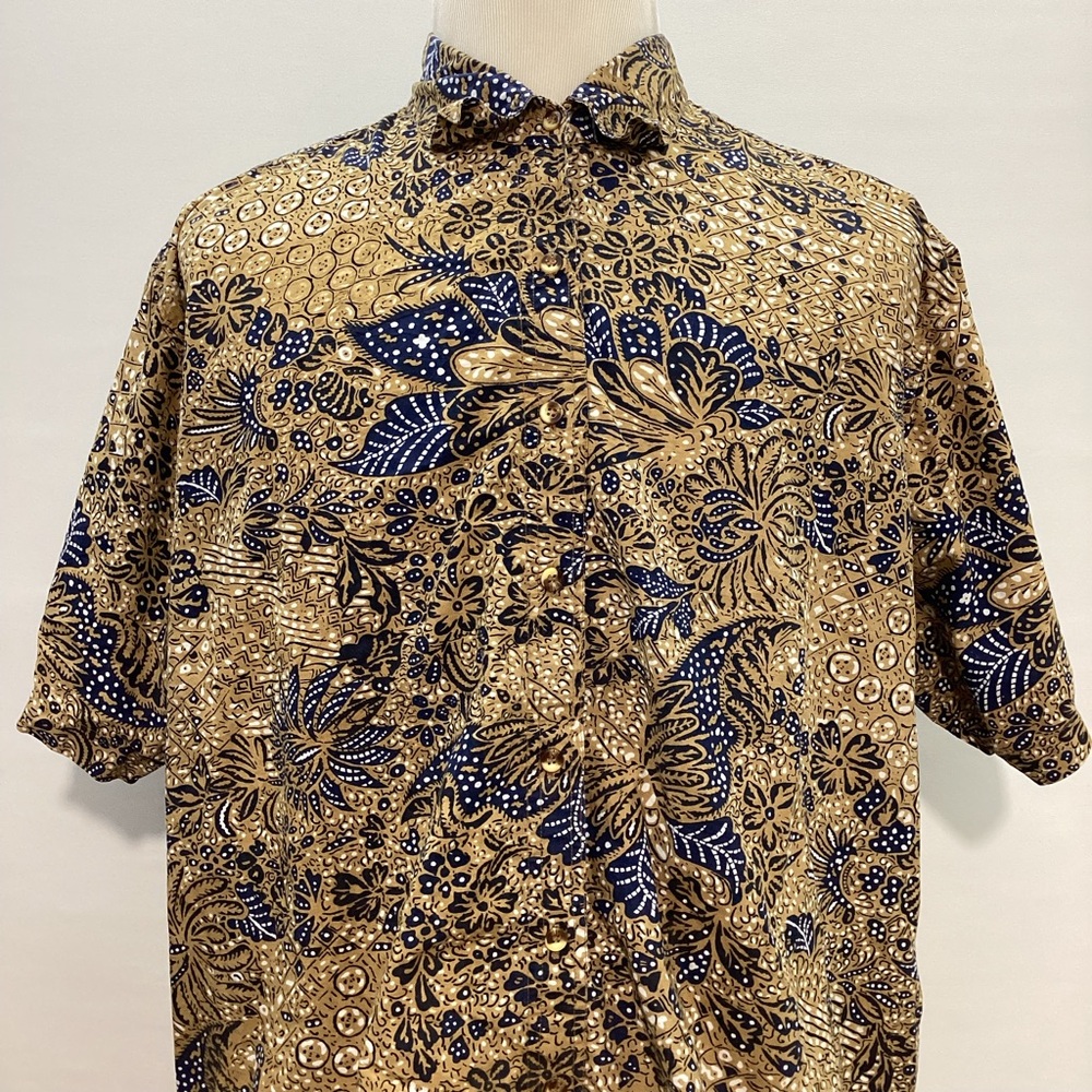 Casual Blue and Tan Floral Button Down Shirt